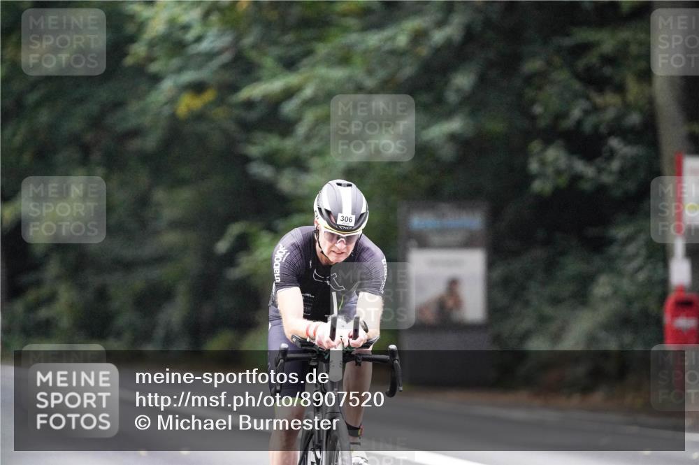 14.09.2025 - Stadtparktriathlon Michael Burmester http://msf.ph/oto/8907520 14.09.2025 09:19:55 Radfahren 306, 333, 366, 438, 442 meine-sportfotos.de