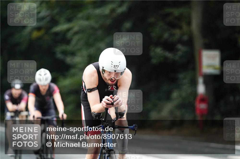 14.09.2025 - Stadtparktriathlon Michael Burmester http://msf.ph/oto/8907613 14.09.2025 09:20:40 Radfahren 318, 327, 346, 347, 377, 386, 389, 448 meine-sportfotos.de
