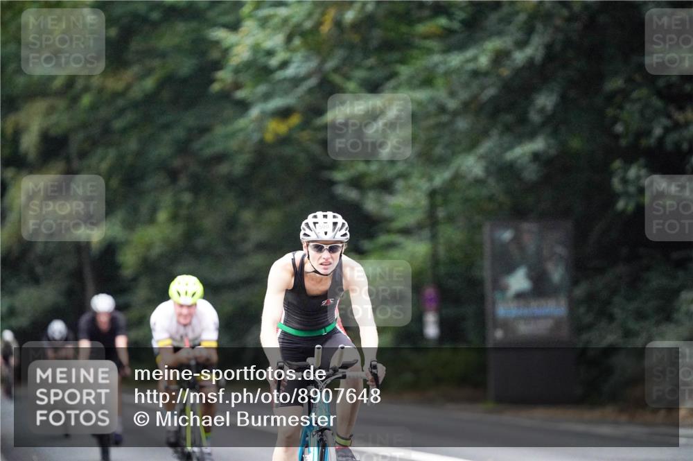 14.09.2025 - Stadtparktriathlon Michael Burmester http://msf.ph/oto/8907648 14.09.2025 09:21:07 Radfahren 339, 342, 380, 401, 404, 473, 500 meine-sportfotos.de