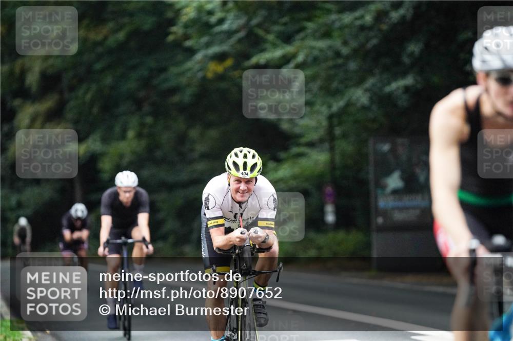 14.09.2025 - Stadtparktriathlon Michael Burmester http://msf.ph/oto/8907652 14.09.2025 09:21:08 Radfahren 339, 342, 380, 401, 404, 473, 500 meine-sportfotos.de