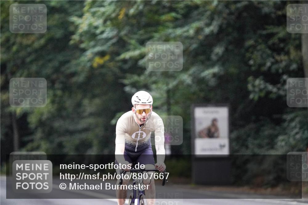 14.09.2025 - Stadtparktriathlon Michael Burmester http://msf.ph/oto/8907667 14.09.2025 09:21:15 Radfahren 339, 362, 380, 401 meine-sportfotos.de