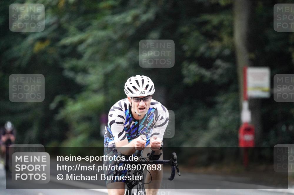 14.09.2025 - Stadtparktriathlon Michael Burmester http://msf.ph/oto/8907698 14.09.2025 09:21:38 Radfahren 323, 365, 379, 383, 393, 400, 450 meine-sportfotos.de