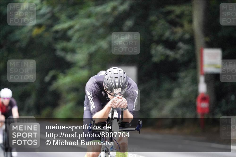 14.09.2025 - Stadtparktriathlon Michael Burmester http://msf.ph/oto/8907704 14.09.2025 09:21:41 Radfahren 337, 365, 383, 393, 400, 450, 504 meine-sportfotos.de