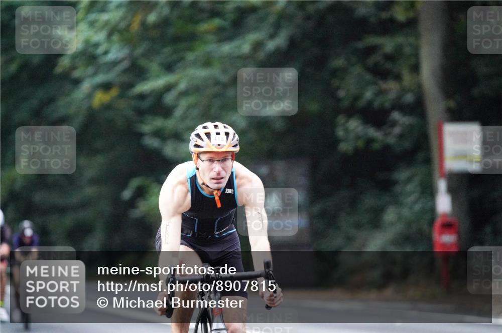 14.09.2025 - Stadtparktriathlon Michael Burmester http://msf.ph/oto/8907815 14.09.2025 09:22:34 Radfahren 367, 376, 418, 435, 437, 466 meine-sportfotos.de