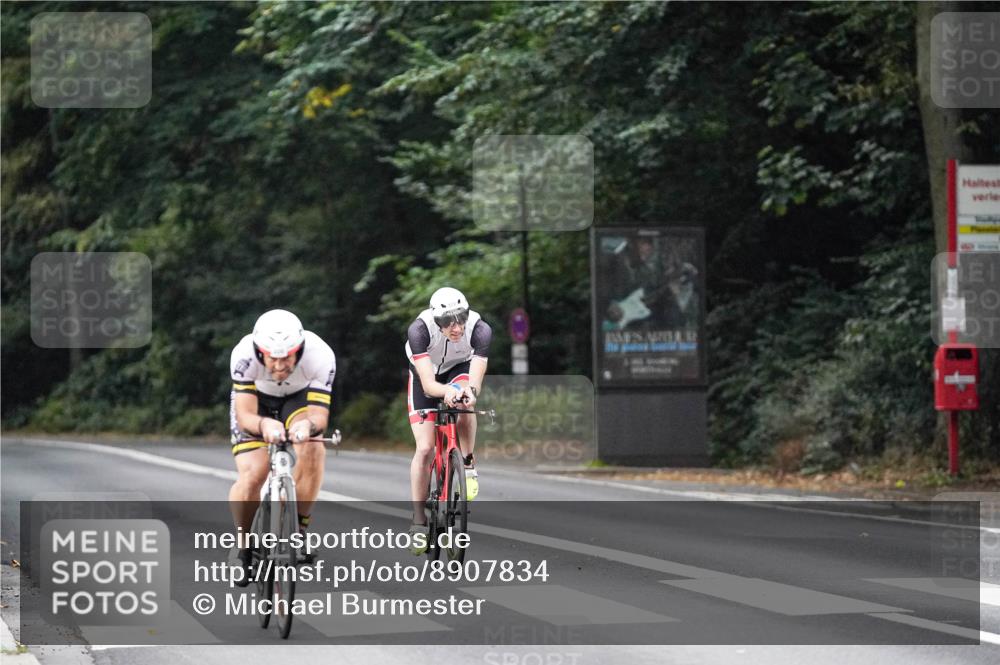 14.09.2025 - Stadtparktriathlon Michael Burmester http://msf.ph/oto/8907834 14.09.2025 09:22:48 Radfahren 328, 372, 406 meine-sportfotos.de