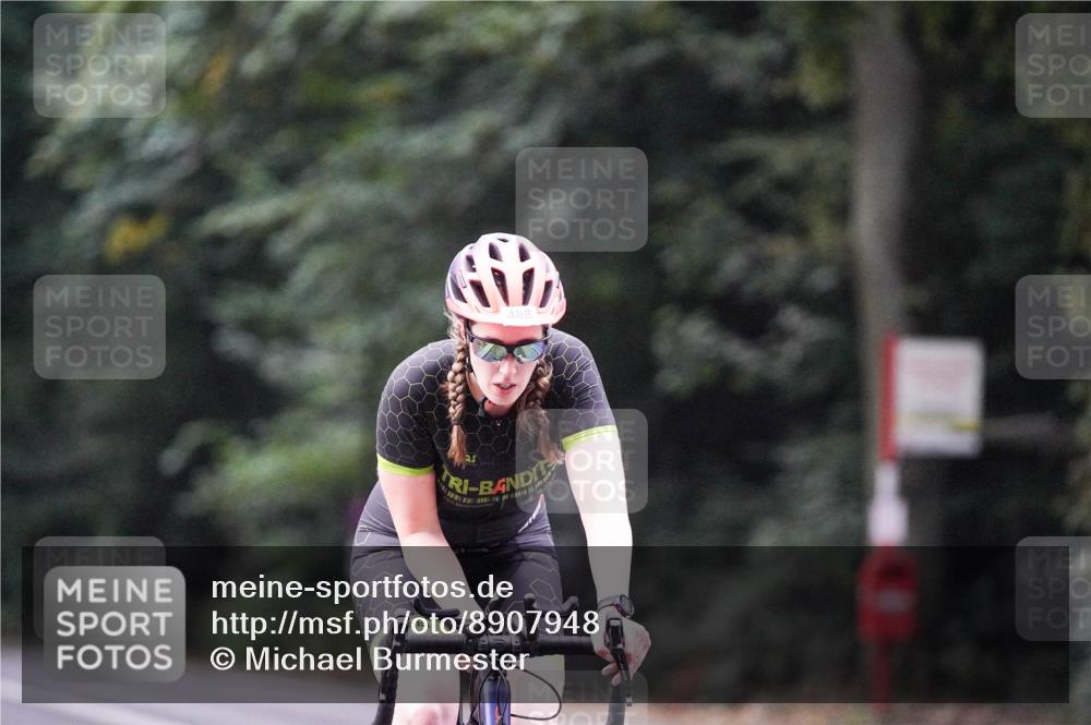 14.09.2025 - Stadtparktriathlon Michael Burmester http://msf.ph/oto/8907948 14.09.2025 09:23:44 Radfahren 350, 399, 457, 488 meine-sportfotos.de