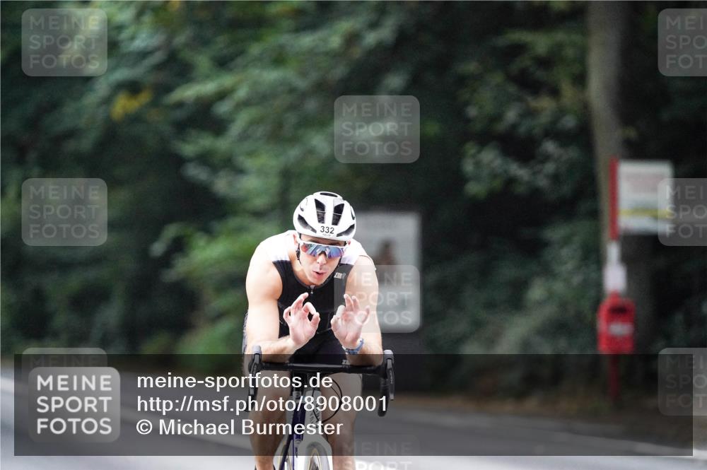 14.09.2025 - Stadtparktriathlon Michael Burmester http://msf.ph/oto/8908001 14.09.2025 09:24:56 Radfahren 332, 387, 440, 474 meine-sportfotos.de