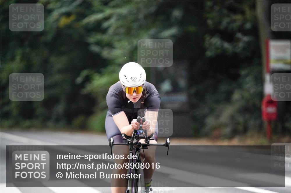 14.09.2025 - Stadtparktriathlon Michael Burmester http://msf.ph/oto/8908016 14.09.2025 09:25:18 Radfahren 322, 397, 468, 475, 493, 502 meine-sportfotos.de