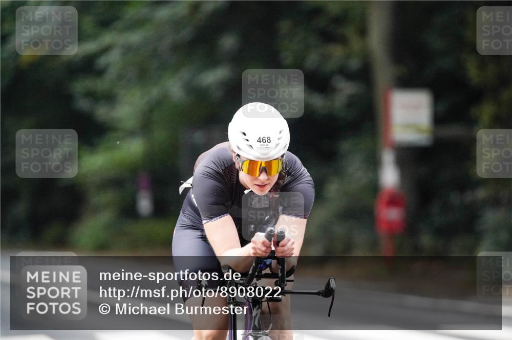 14.09.2025 - Stadtparktriathlon Michael Burmester http://msf.ph/oto/8908022 14.09.2025 09:25:19 Radfahren 322, 397, 468, 475, 493, 502 meine-sportfotos.de