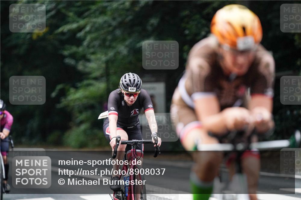 14.09.2025 - Stadtparktriathlon Michael Burmester http://msf.ph/oto/8908037 14.09.2025 09:25:29 Radfahren 316, 322, 422, 425, 431, 452, 475, 481, 499 meine-sportfotos.de