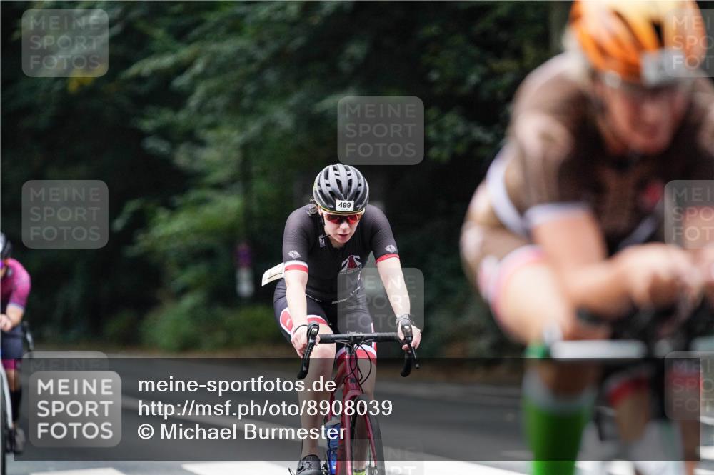 14.09.2025 - Stadtparktriathlon Michael Burmester http://msf.ph/oto/8908039 14.09.2025 09:25:29 Radfahren 316, 322, 422, 425, 431, 452, 475, 481, 499 meine-sportfotos.de