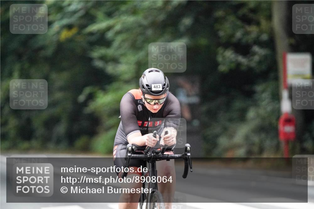 14.09.2025 - Stadtparktriathlon Michael Burmester http://msf.ph/oto/8908064 14.09.2025 09:25:43 Radfahren 420, 459, 480, 481, 483 meine-sportfotos.de