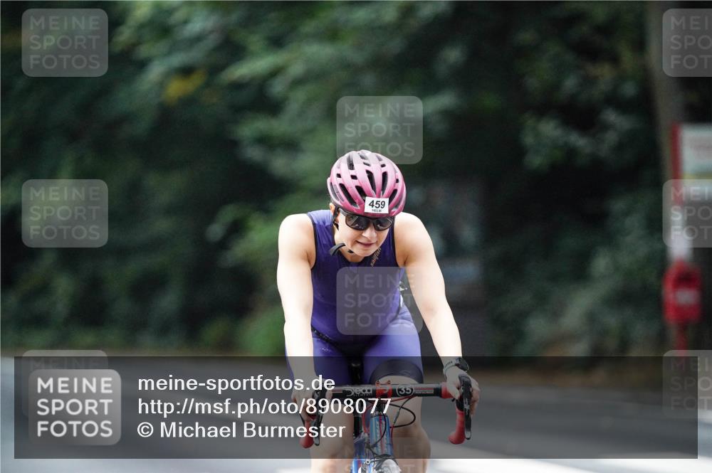 14.09.2025 - Stadtparktriathlon Michael Burmester http://msf.ph/oto/8908077 14.09.2025 09:25:49 Radfahren 420, 454, 459, 471, 480 meine-sportfotos.de