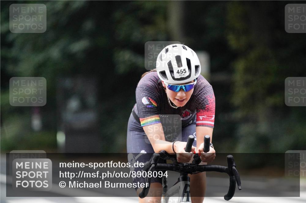 14.09.2025 - Stadtparktriathlon Michael Burmester http://msf.ph/oto/8908094 14.09.2025 09:26:00 Radfahren 454, 455, 471, 482 meine-sportfotos.de
