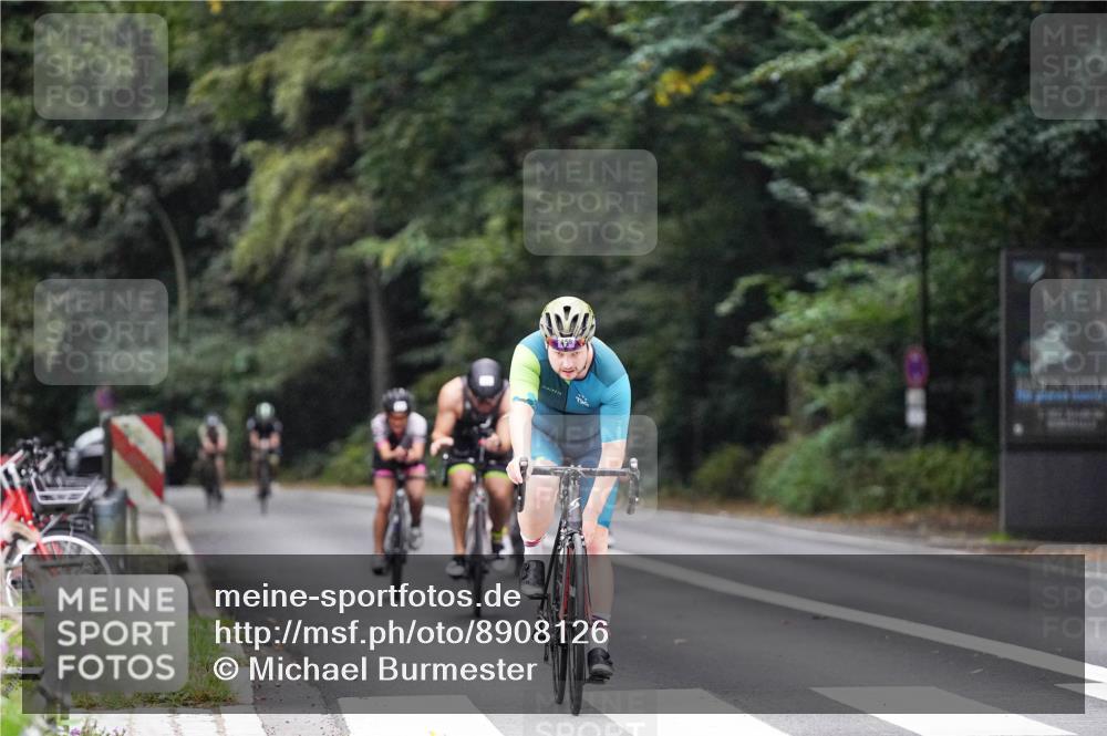 14.09.2025 - Stadtparktriathlon Michael Burmester http://msf.ph/oto/8908126 14.09.2025 09:26:29 Radfahren 306, 320, 356, 381, 389, 419, 439, 443, 447, 472, 486, 495 meine-sportfotos.de