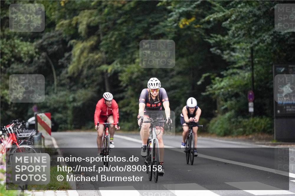 14.09.2025 - Stadtparktriathlon Michael Burmester http://msf.ph/oto/8908158 14.09.2025 09:26:43 Radfahren 302, 306, 338, 442, 456, 479 meine-sportfotos.de