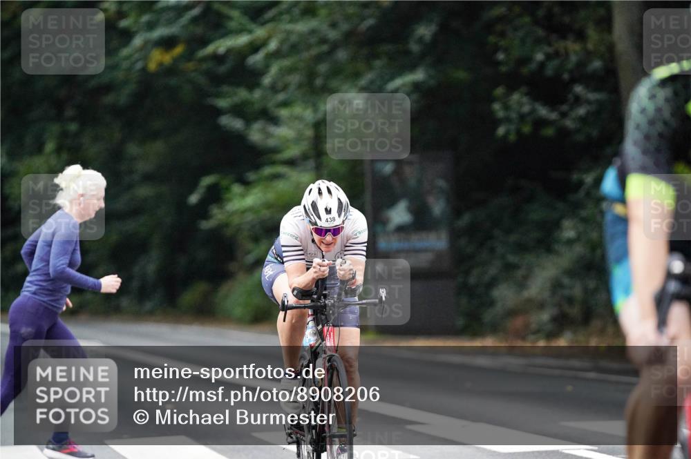 14.09.2025 - Stadtparktriathlon Michael Burmester http://msf.ph/oto/8908206 14.09.2025 09:27:23 Radfahren 346, 359, 438, 473, 494 meine-sportfotos.de