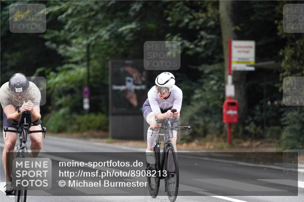 14.09.2025 - Stadtparktriathlon Michael Burmester http://msf.ph/oto/8908213 14.09.2025 09:27:29 Radfahren 346, 438, 467, 473 meine-sportfotos.de