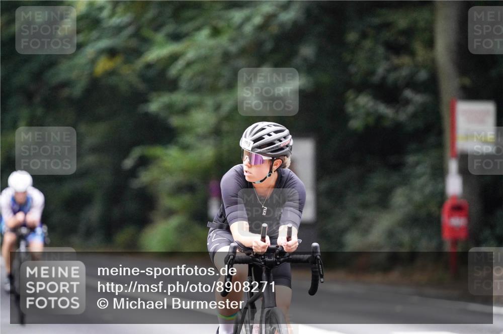 14.09.2025 - Stadtparktriathlon Michael Burmester http://msf.ph/oto/8908271 14.09.2025 09:28:14 Radfahren 327, 383, 393, 498 meine-sportfotos.de