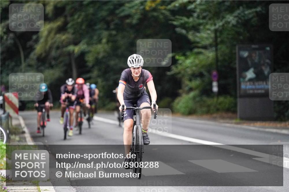 14.09.2025 - Stadtparktriathlon Michael Burmester http://msf.ph/oto/8908288 14.09.2025 09:28:23 Radfahren 311, 327, 382, 393, 400, 413, 414, 423, 430, 435, 448 meine-sportfotos.de