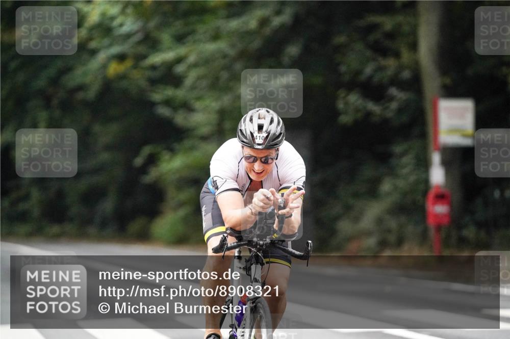 14.09.2025 - Stadtparktriathlon Michael Burmester http://msf.ph/oto/8908321 14.09.2025 09:28:47 Radfahren 398, 410 meine-sportfotos.de