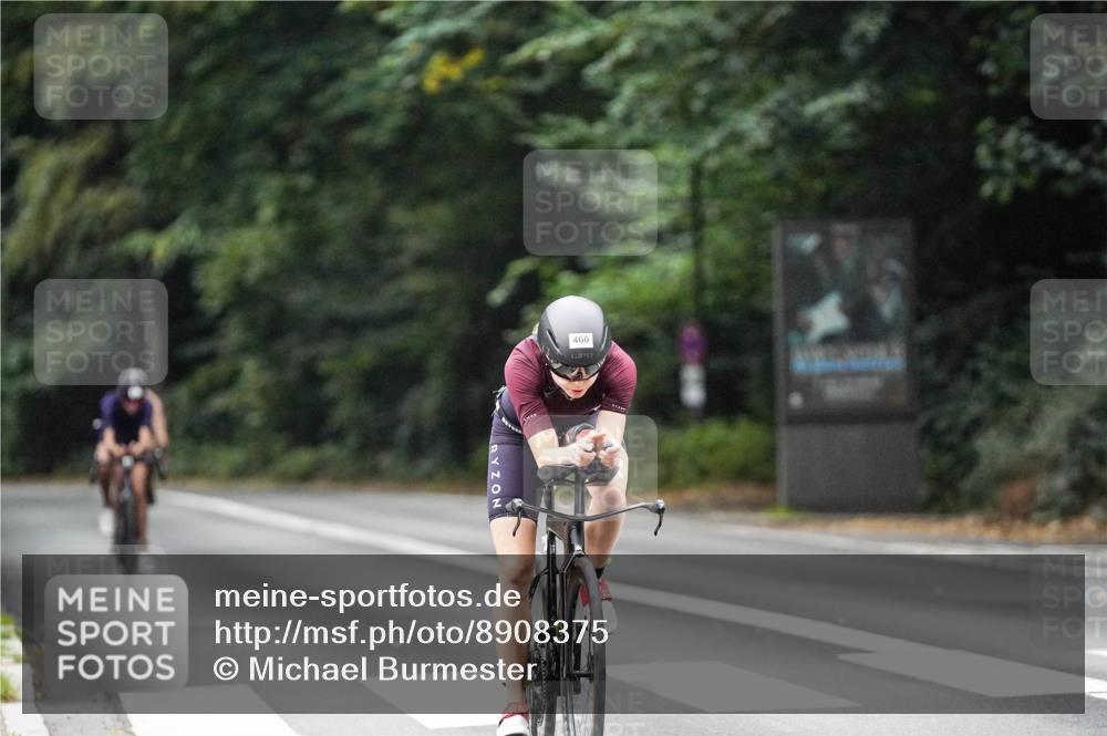14.09.2025 - Stadtparktriathlon Michael Burmester http://msf.ph/oto/8908375 14.09.2025 09:29:31 Radfahren 406, 418, 437, 460, 462, 478 meine-sportfotos.de
