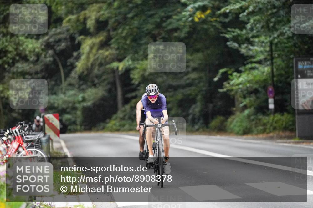 14.09.2025 - Stadtparktriathlon Michael Burmester http://msf.ph/oto/8908378 14.09.2025 09:29:33 Radfahren 418, 437, 460, 478 meine-sportfotos.de