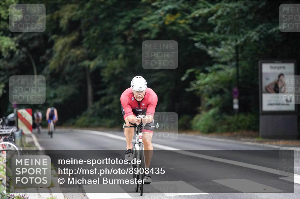 14.09.2025 - Stadtparktriathlon Michael Burmester http://msf.ph/oto/8908435 14.09.2025 09:34:59 Radfahren 383, 386, 393 meine-sportfotos.de