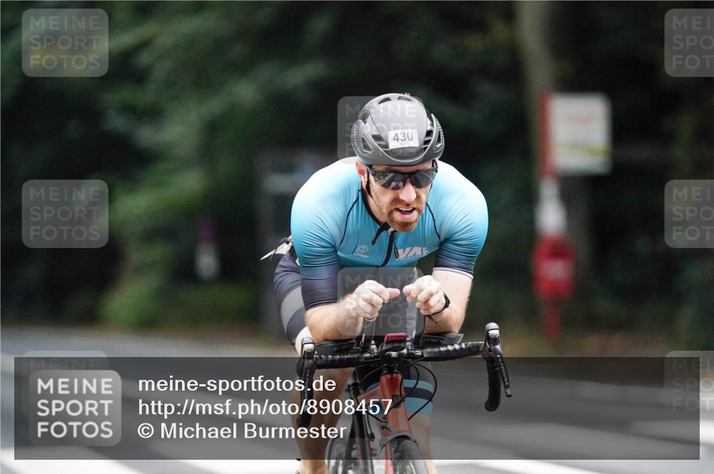 14.09.2025 - Stadtparktriathlon Michael Burmester http://msf.ph/oto/8908457 14.09.2025 09:35:15 Radfahren 398, 400, 430, 445, 494, 506 meine-sportfotos.de