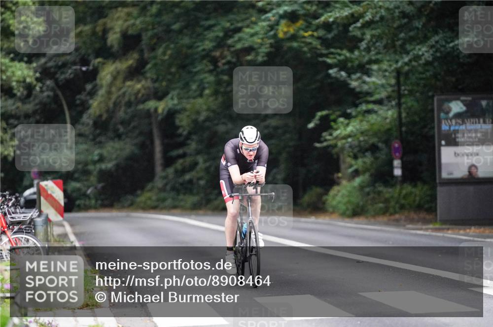 14.09.2025 - Stadtparktriathlon Michael Burmester http://msf.ph/oto/8908464 14.09.2025 09:35:22 Radfahren 398, 494 meine-sportfotos.de