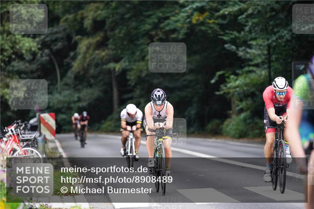 14.09.2025 - Stadtparktriathlon Michael Burmester http://msf.ph/oto/8908489 14.09.2025 09:35:49 Radfahren 392, 406, 460, 462, 487, 505 meine-sportfotos.de