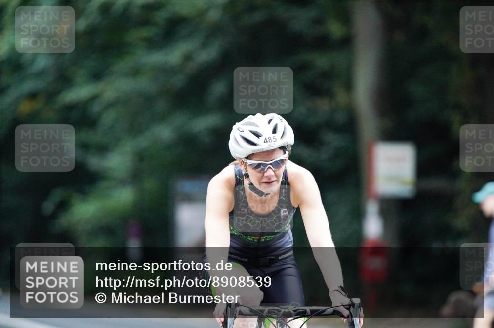 14.09.2025 - Stadtparktriathlon Michael Burmester http://msf.ph/oto/8908539 14.09.2025 09:36:18 Radfahren 463, 485 meine-sportfotos.de
