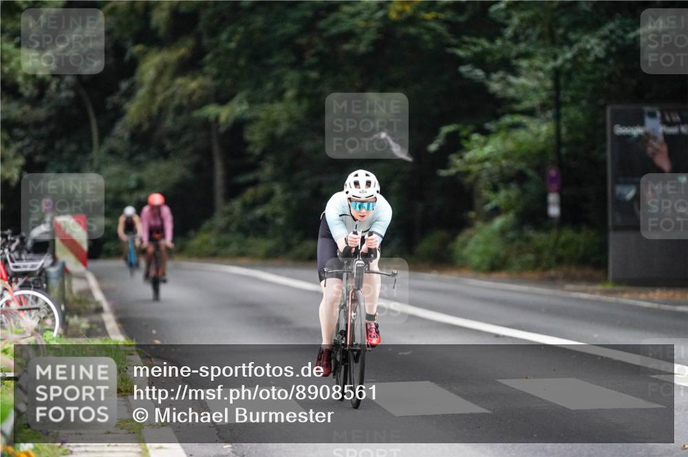 14.09.2025 - Stadtparktriathlon Michael Burmester http://msf.ph/oto/8908561 14.09.2025 09:37:00 Radfahren 423, 484, 501 meine-sportfotos.de