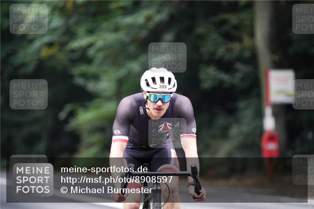14.09.2025 - Stadtparktriathlon Michael Burmester http://msf.ph/oto/8908597 14.09.2025 09:37:56 Radfahren 399, 434 meine-sportfotos.de