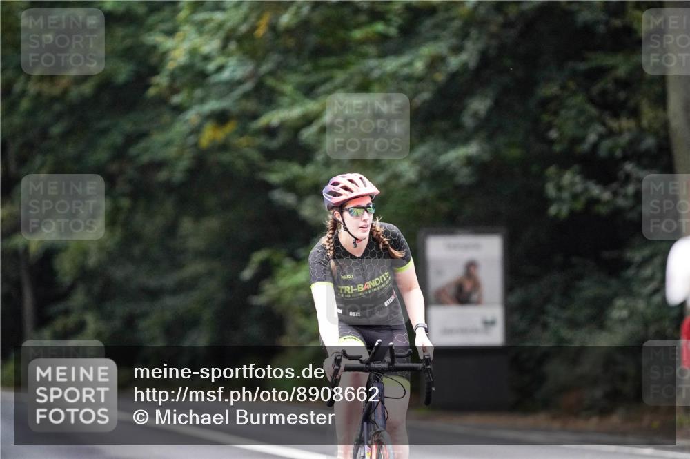 14.09.2025 - Stadtparktriathlon Michael Burmester http://msf.ph/oto/8908662 14.09.2025 09:39:36 Radfahren 488, 499 meine-sportfotos.de