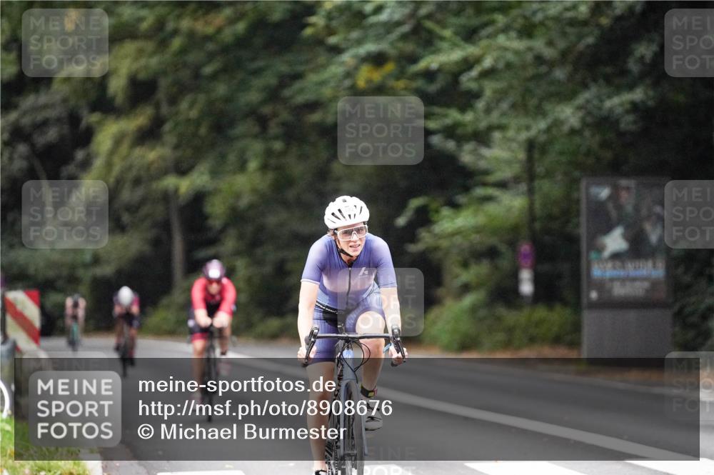 14.09.2025 - Stadtparktriathlon Michael Burmester http://msf.ph/oto/8908676 14.09.2025 09:40:09 Radfahren 454, 464, 482 meine-sportfotos.de