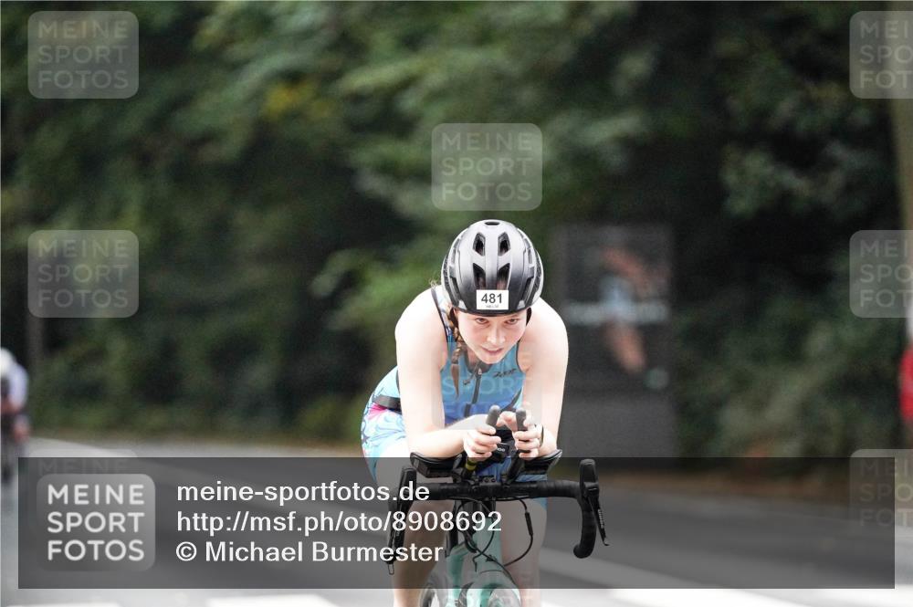 14.09.2025 - Stadtparktriathlon Michael Burmester http://msf.ph/oto/8908692 14.09.2025 09:40:18 Radfahren 454, 473, 475, 481 meine-sportfotos.de