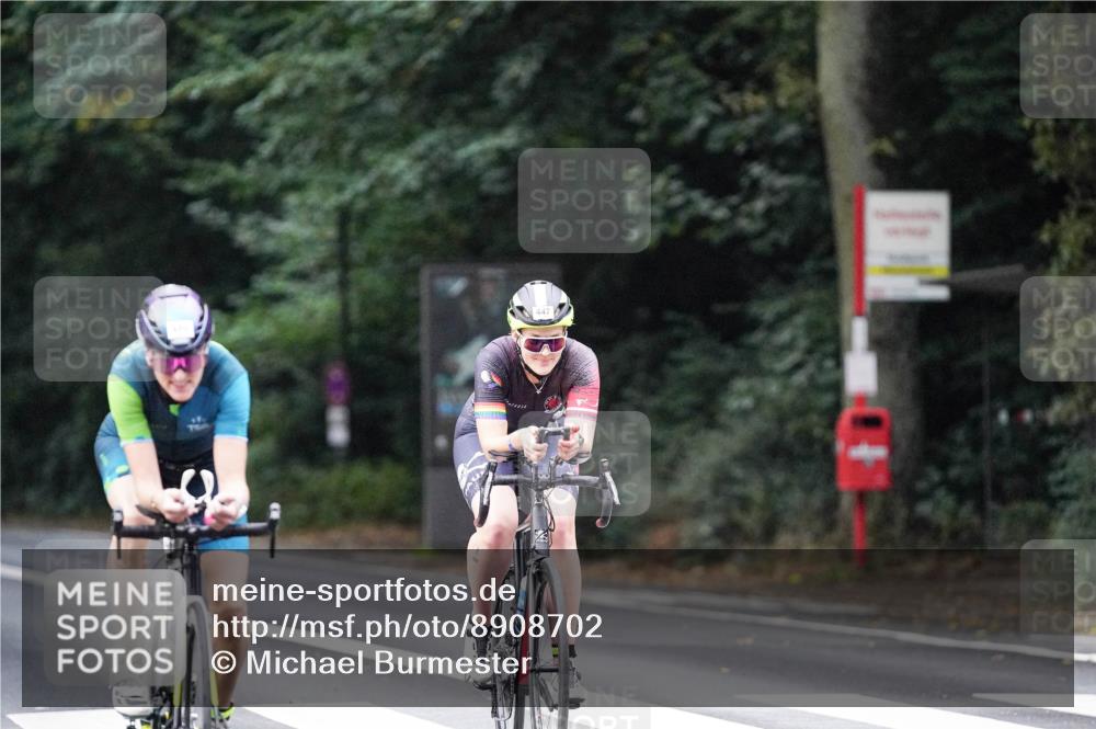 14.09.2025 - Stadtparktriathlon Michael Burmester http://msf.ph/oto/8908702 14.09.2025 09:40:27 Radfahren 443, 447, 473, 475, 483, 486, 495 meine-sportfotos.de