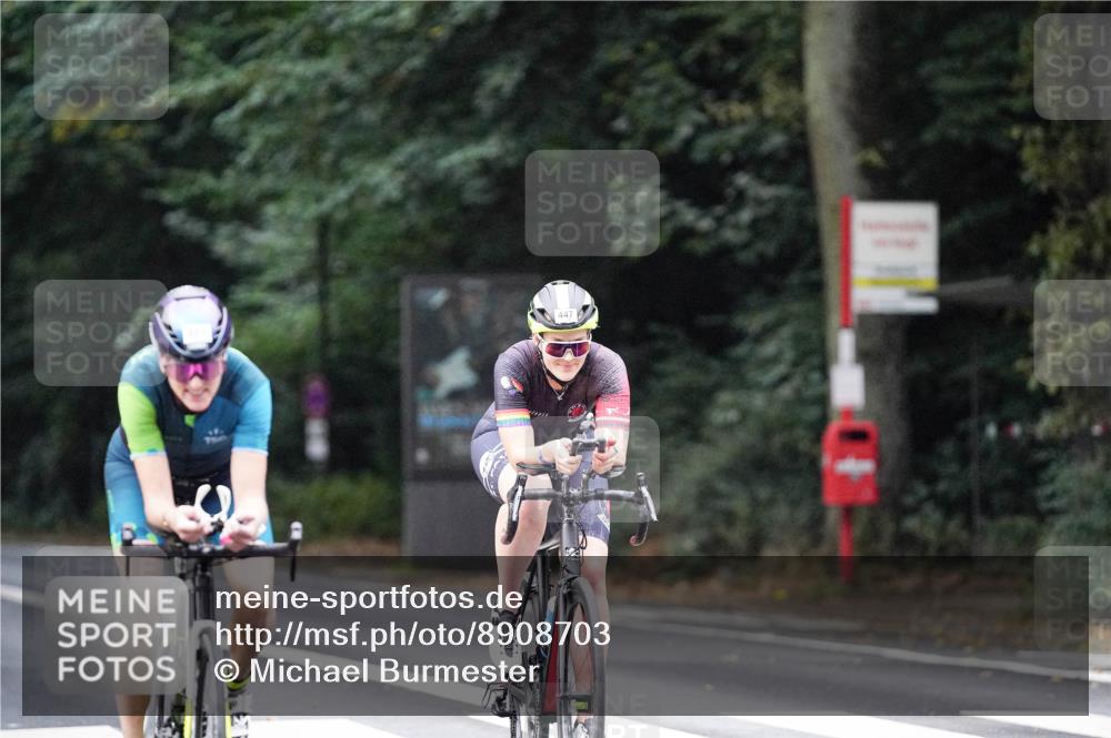14.09.2025 - Stadtparktriathlon Michael Burmester http://msf.ph/oto/8908703 14.09.2025 09:40:27 Radfahren 443, 447, 473, 475, 483, 486, 495 meine-sportfotos.de