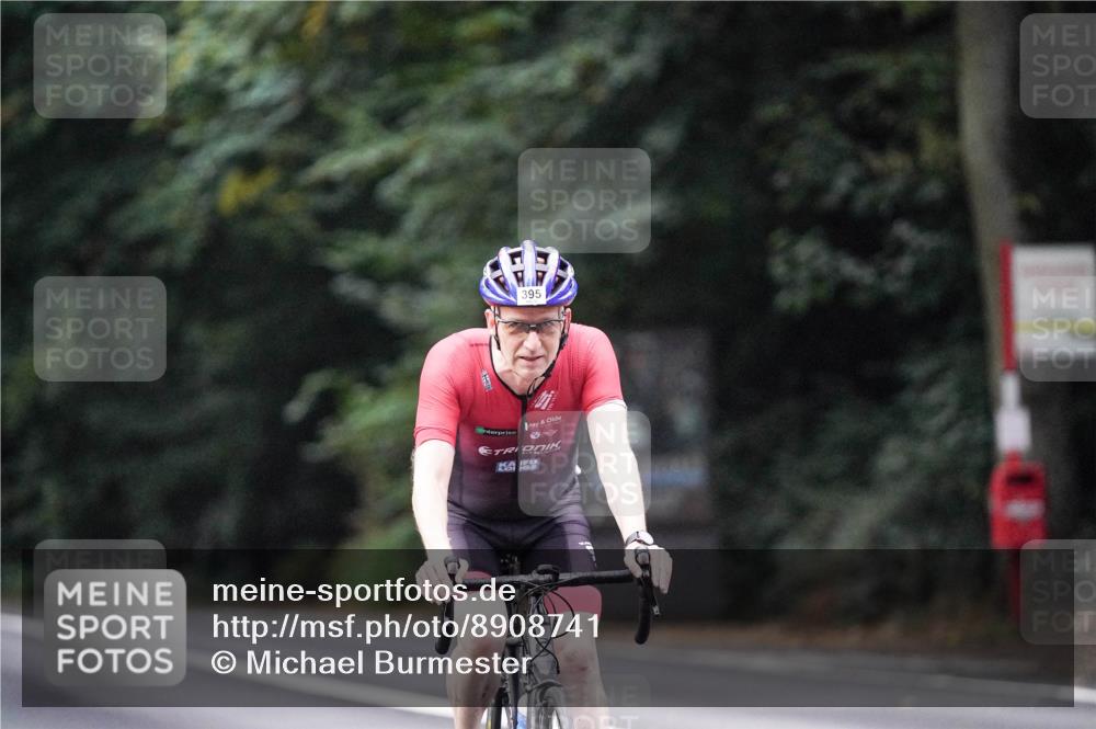 14.09.2025 - Stadtparktriathlon Michael Burmester http://msf.ph/oto/8908741 14.09.2025 09:42:02 Radfahren 395 meine-sportfotos.de