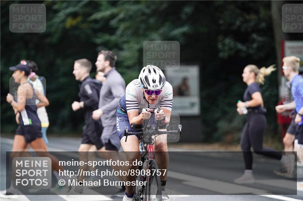 14.09.2025 - Stadtparktriathlon Michael Burmester http://msf.ph/oto/8908757 14.09.2025 09:42:22 Radfahren 438, 460, 462, 479, 497 meine-sportfotos.de