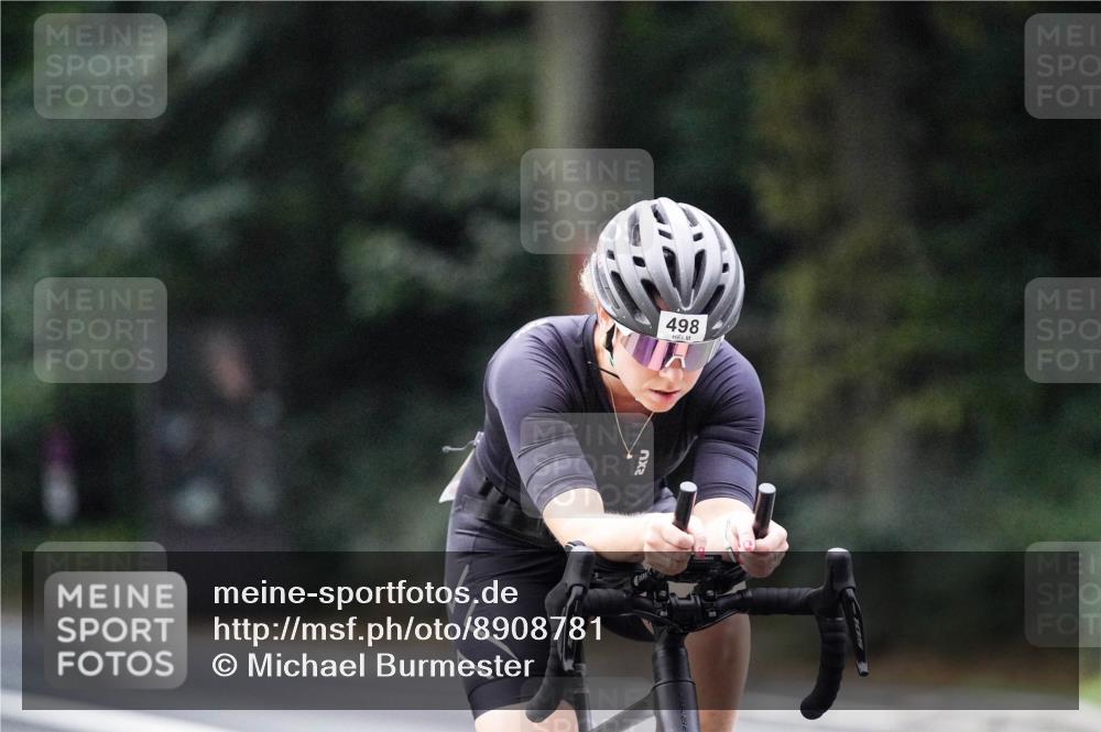 14.09.2025 - Stadtparktriathlon Michael Burmester http://msf.ph/oto/8908781 14.09.2025 09:43:08 Radfahren 498 meine-sportfotos.de