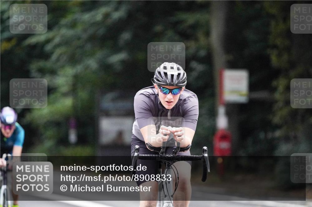 14.09.2025 - Stadtparktriathlon Michael Burmester http://msf.ph/oto/8908833 14.09.2025 09:47:26 Radfahren 443, 447, 454, 475, 481, 486, 495, 575 meine-sportfotos.de