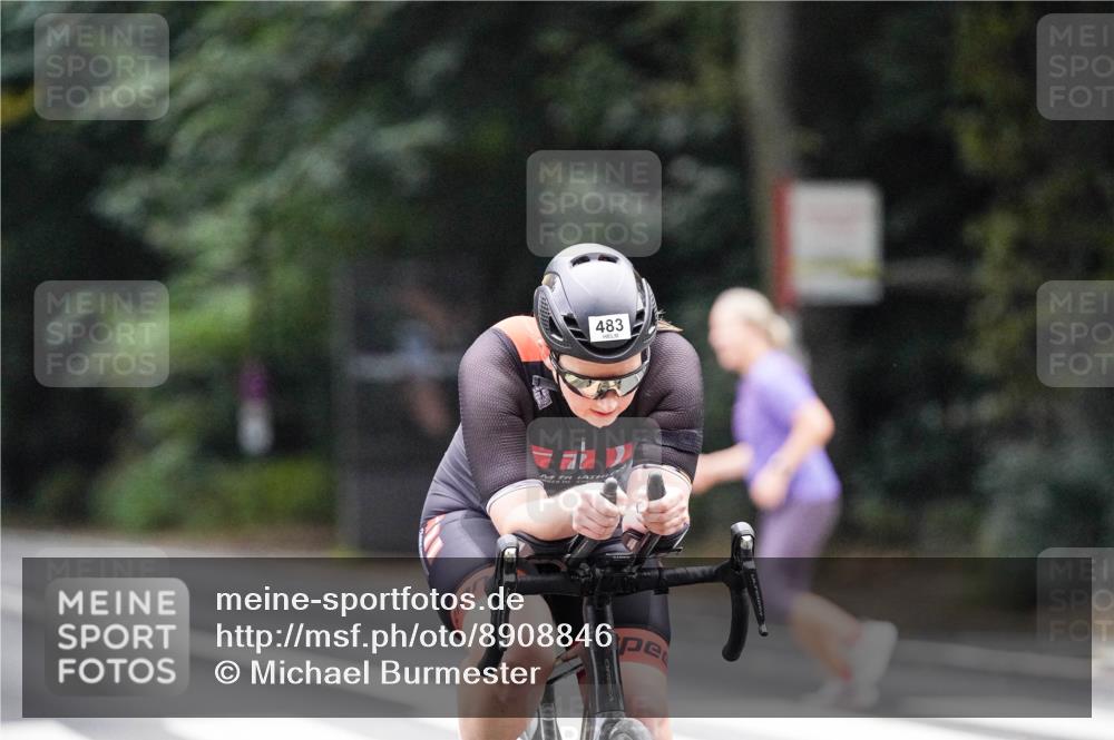 14.09.2025 - Stadtparktriathlon Michael Burmester http://msf.ph/oto/8908846 14.09.2025 09:47:45 Radfahren 483, 488 meine-sportfotos.de