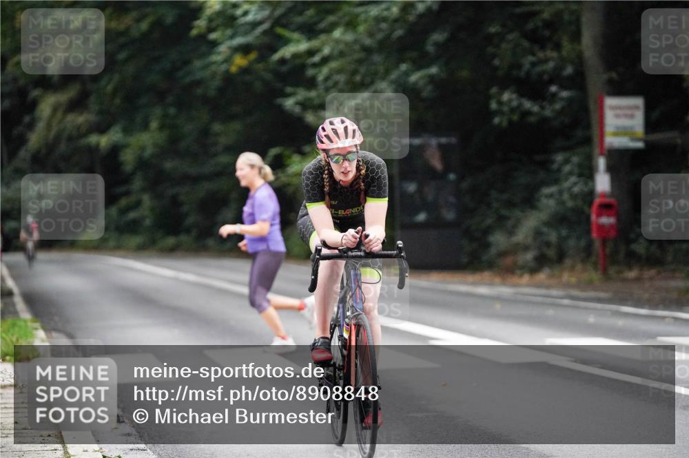 14.09.2025 - Stadtparktriathlon Michael Burmester http://msf.ph/oto/8908848 14.09.2025 09:47:46 Radfahren 483, 488, 503 meine-sportfotos.de