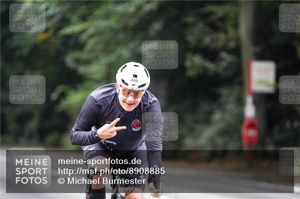 14.09.2025 - Stadtparktriathlon Michael Burmester http://msf.ph/oto/8908885 14.09.2025 09:48:45 Radfahren 440, 554 meine-sportfotos.de