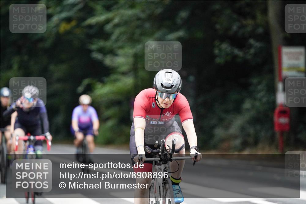 14.09.2025 - Stadtparktriathlon Michael Burmester http://msf.ph/oto/8908896 14.09.2025 09:50:34 Radfahren 465, 477, 537, 545, 547 meine-sportfotos.de