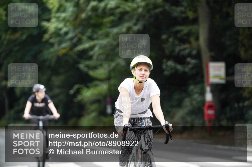14.09.2025 - Stadtparktriathlon Michael Burmester http://msf.ph/oto/8908922 14.09.2025 09:51:04 Radfahren 504, 528, 563, 580 meine-sportfotos.de