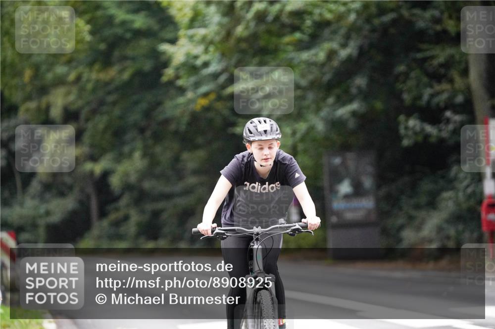 14.09.2025 - Stadtparktriathlon Michael Burmester http://msf.ph/oto/8908925 14.09.2025 09:51:05 Radfahren 504, 528, 563, 580 meine-sportfotos.de