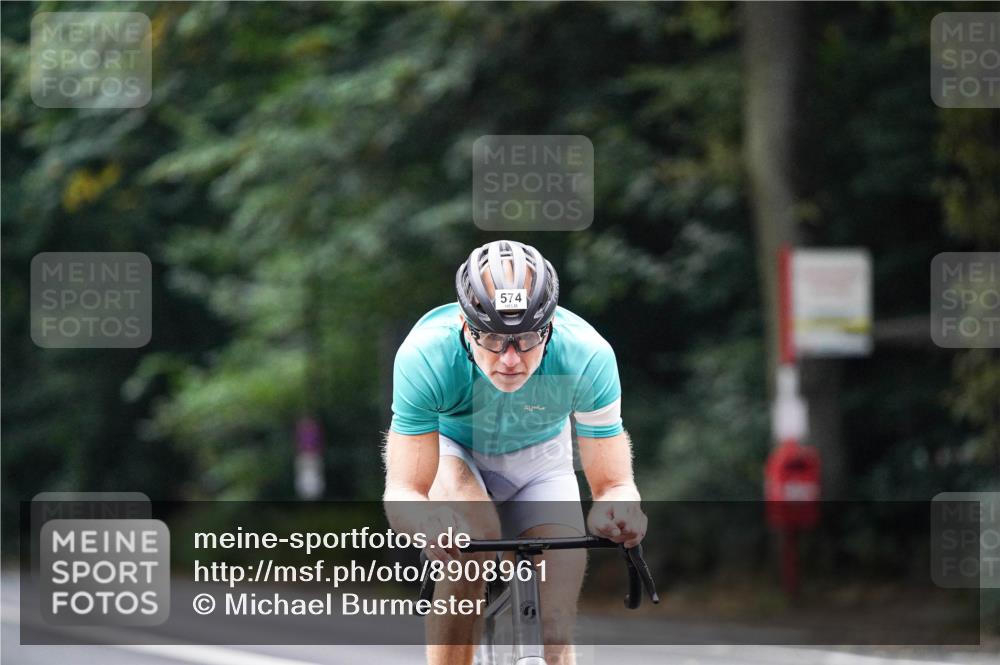 14.09.2025 - Stadtparktriathlon Michael Burmester http://msf.ph/oto/8908961 14.09.2025 09:52:23 Radfahren 448, 549, 574, 608, 617 meine-sportfotos.de